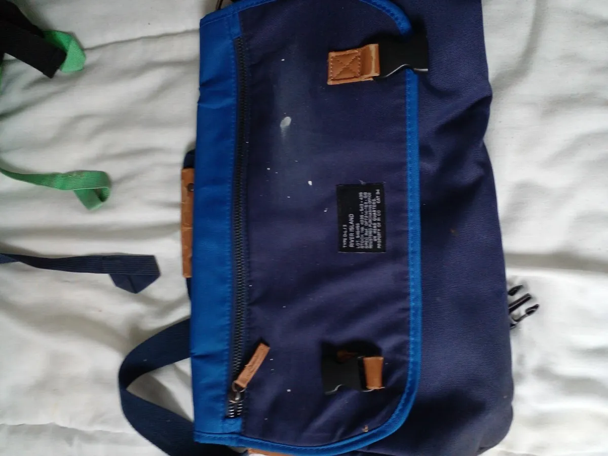 School bags + Travel bag - Image 3