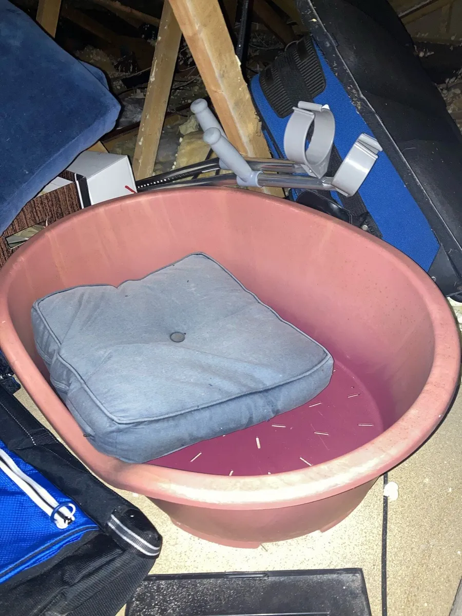Dogs basket - Image 1