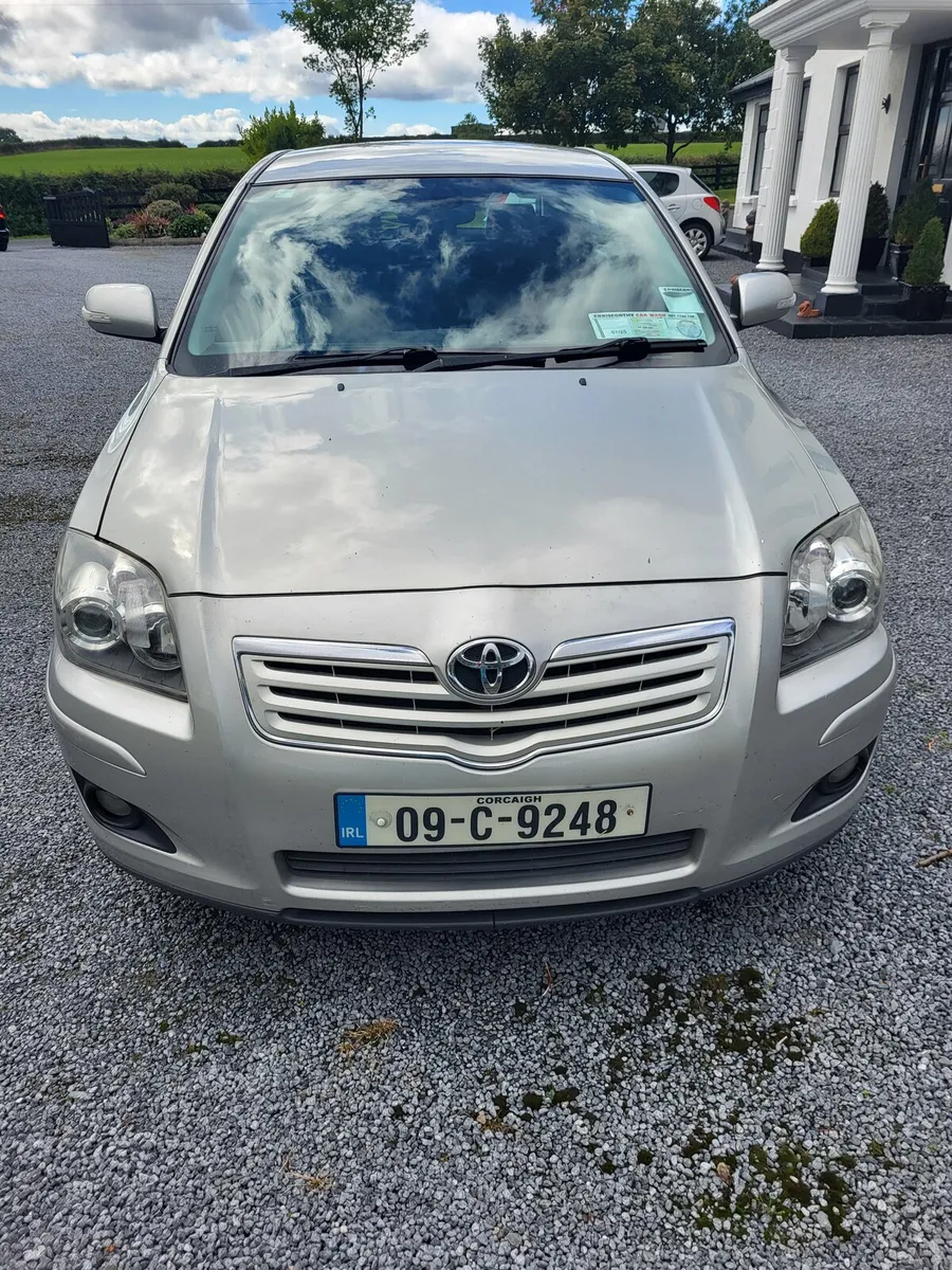 Toyota Avensis 2009 - Image 1