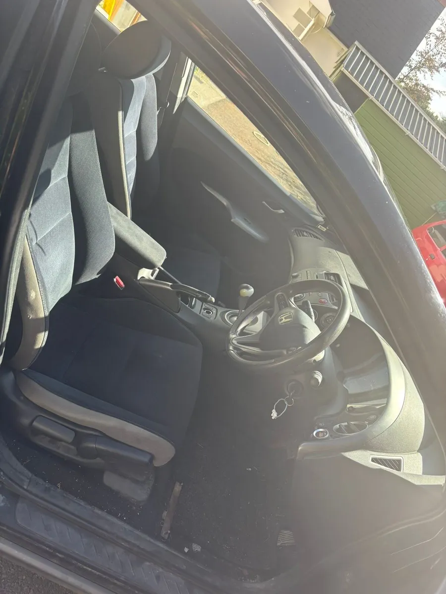Honda Civic - Image 4