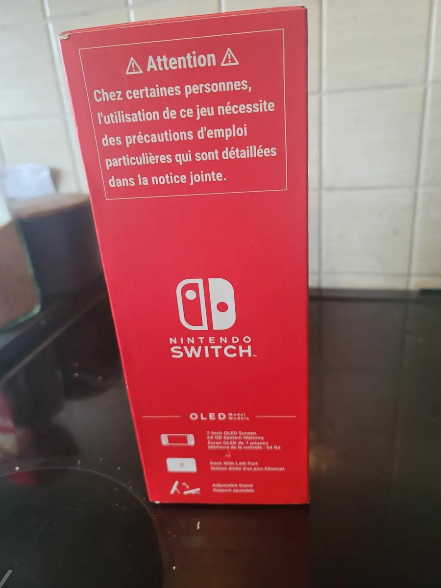 NINTENDO SWITCH AND 2 GAMES - Image 3