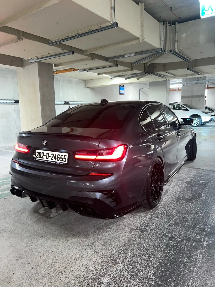 BMW 330e M-Sport 2020 - Image 2