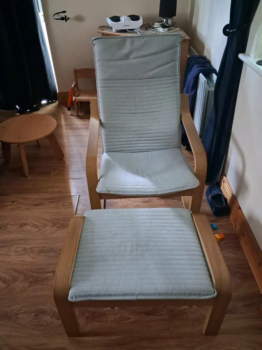 Chair with footrest