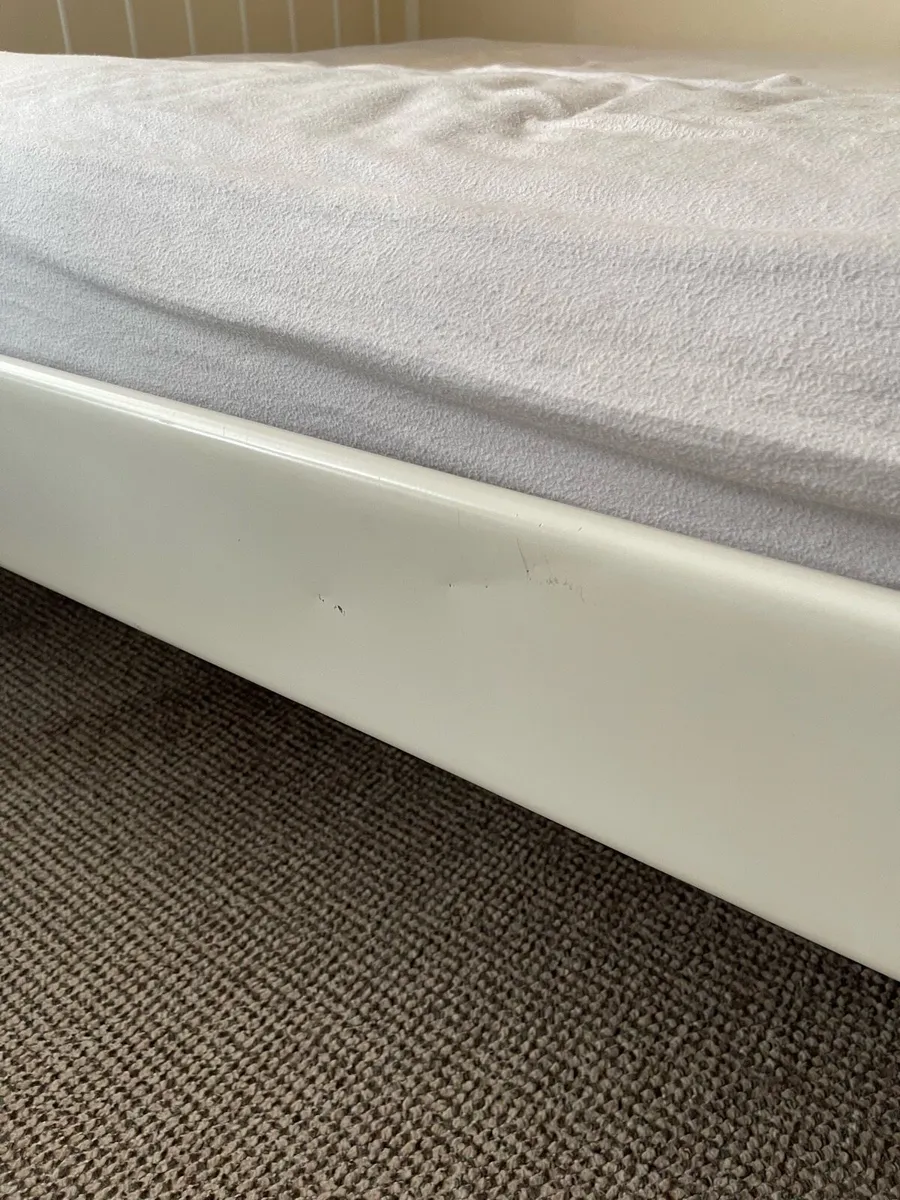 Bed frame - Image 2