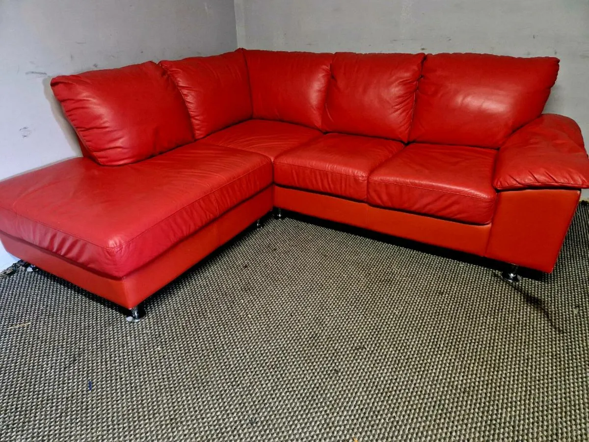 Corner sofa - Image 1