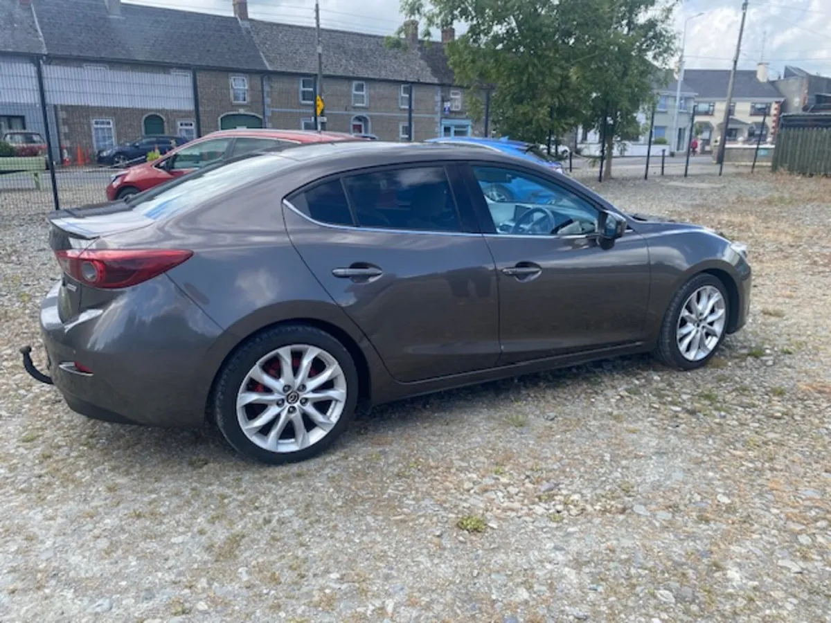 162 Mazda 3 Platinum Diesel - Image 2