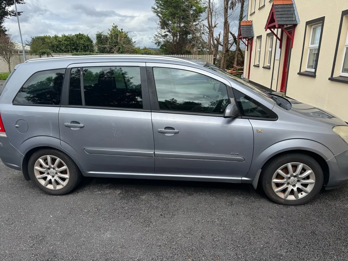 Opel Zafira Club 2008 - Image 2