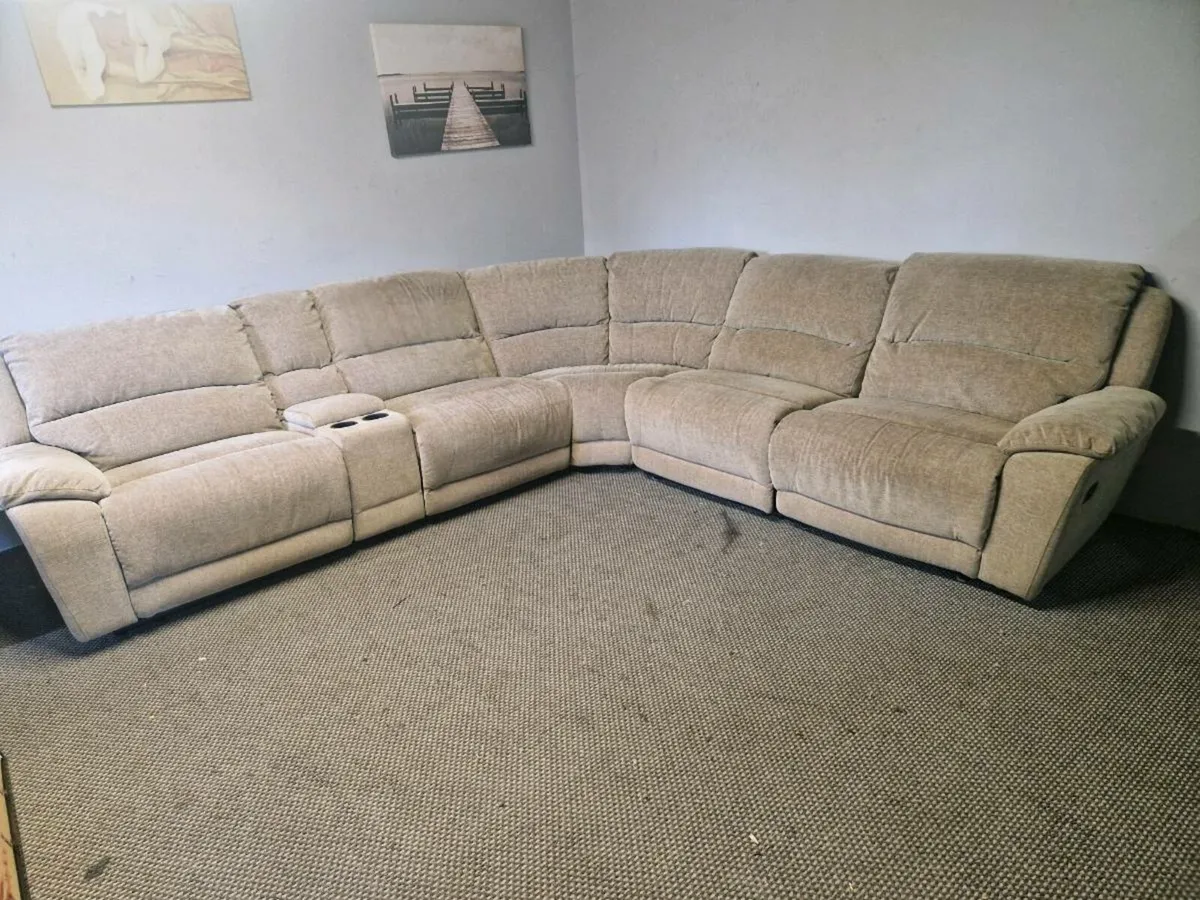 Corner sofa - Image 1