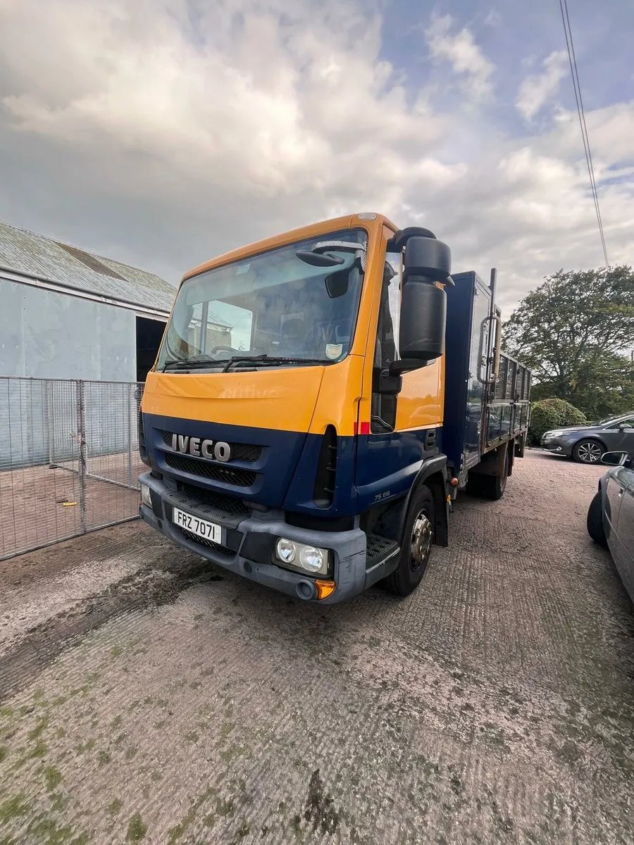 Iveco eurocargo 75e16k tipper ex council  low mile - Image 1