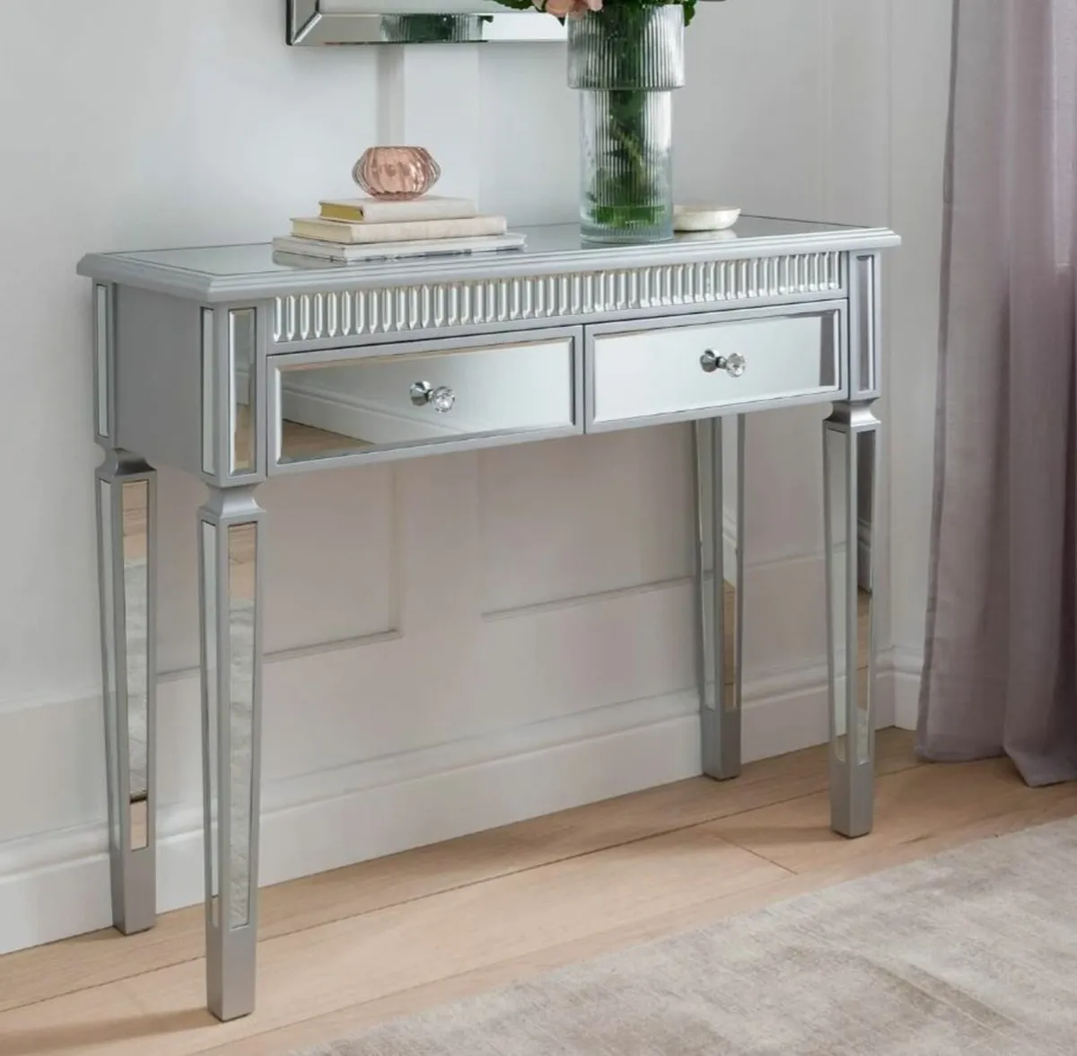 Console table - Image 1