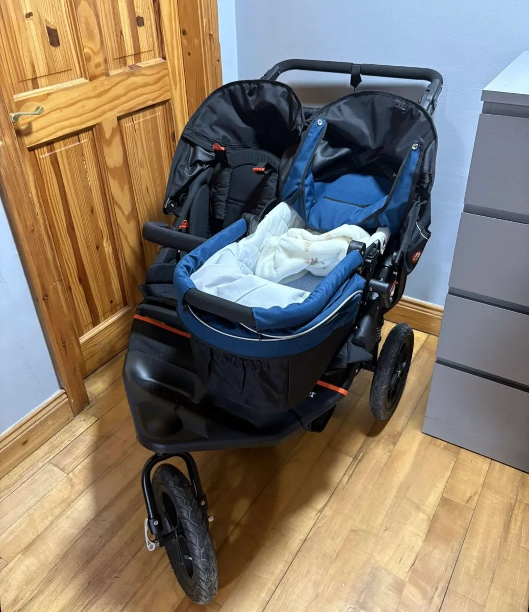 Out and about double carry cot + adapter - Image 1