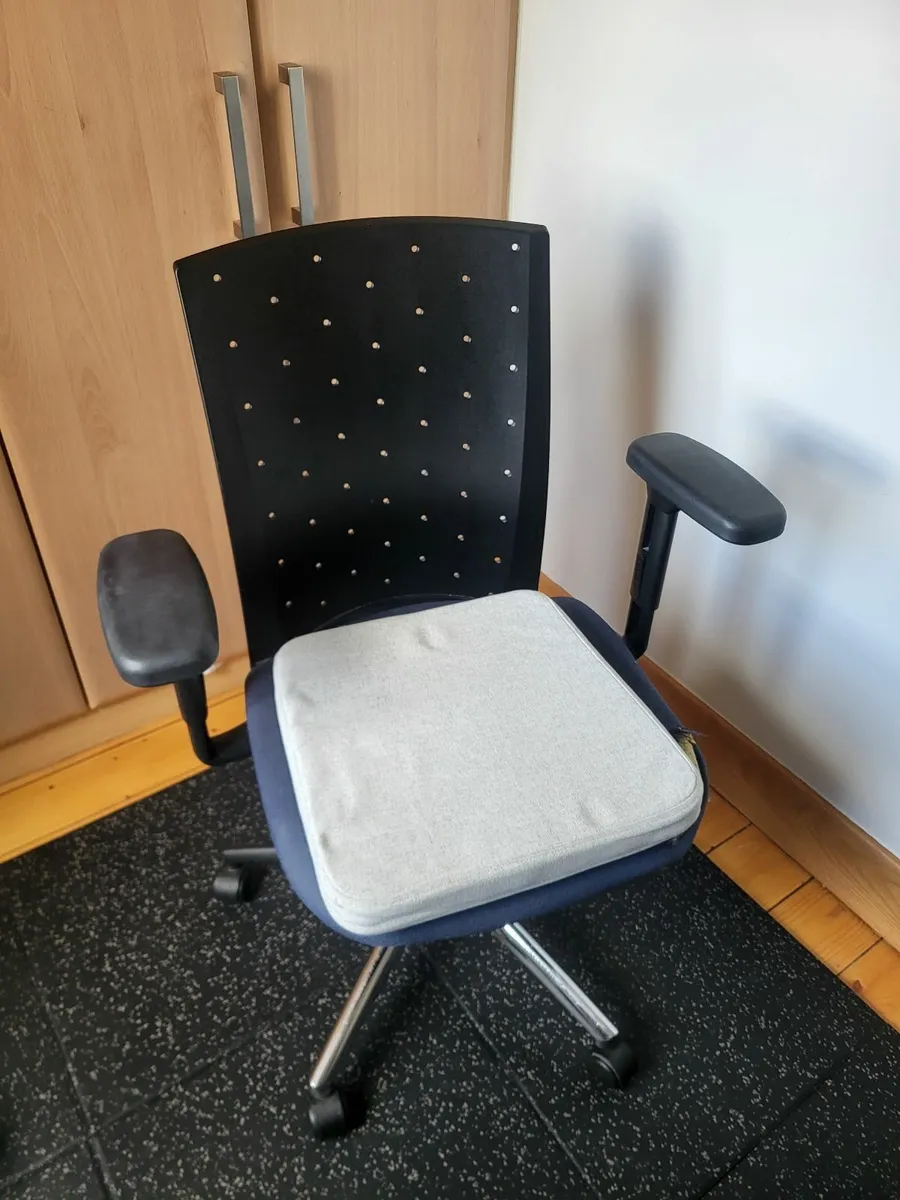 FREE Office chair - Image 2