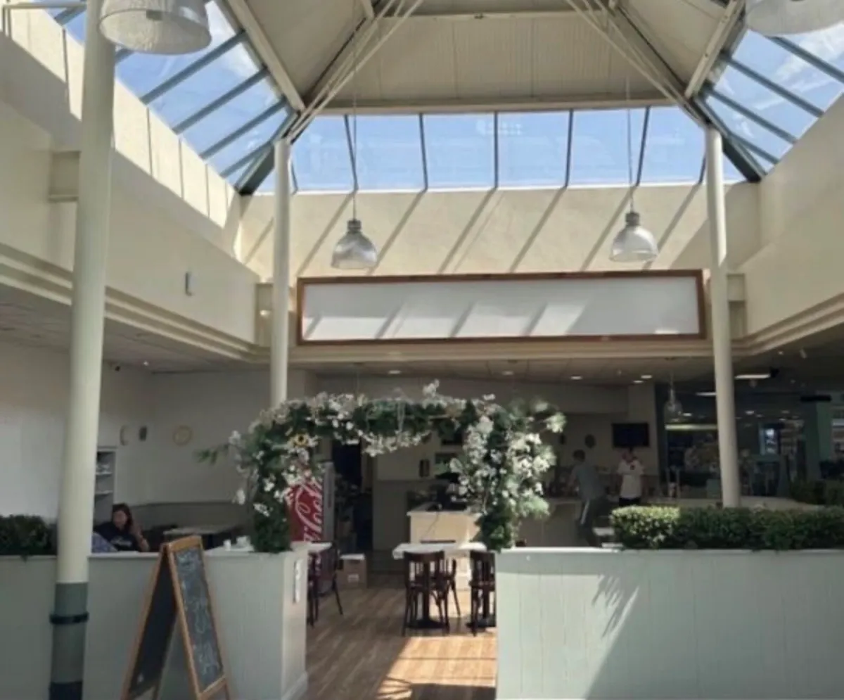 Cafe to let - Image 1