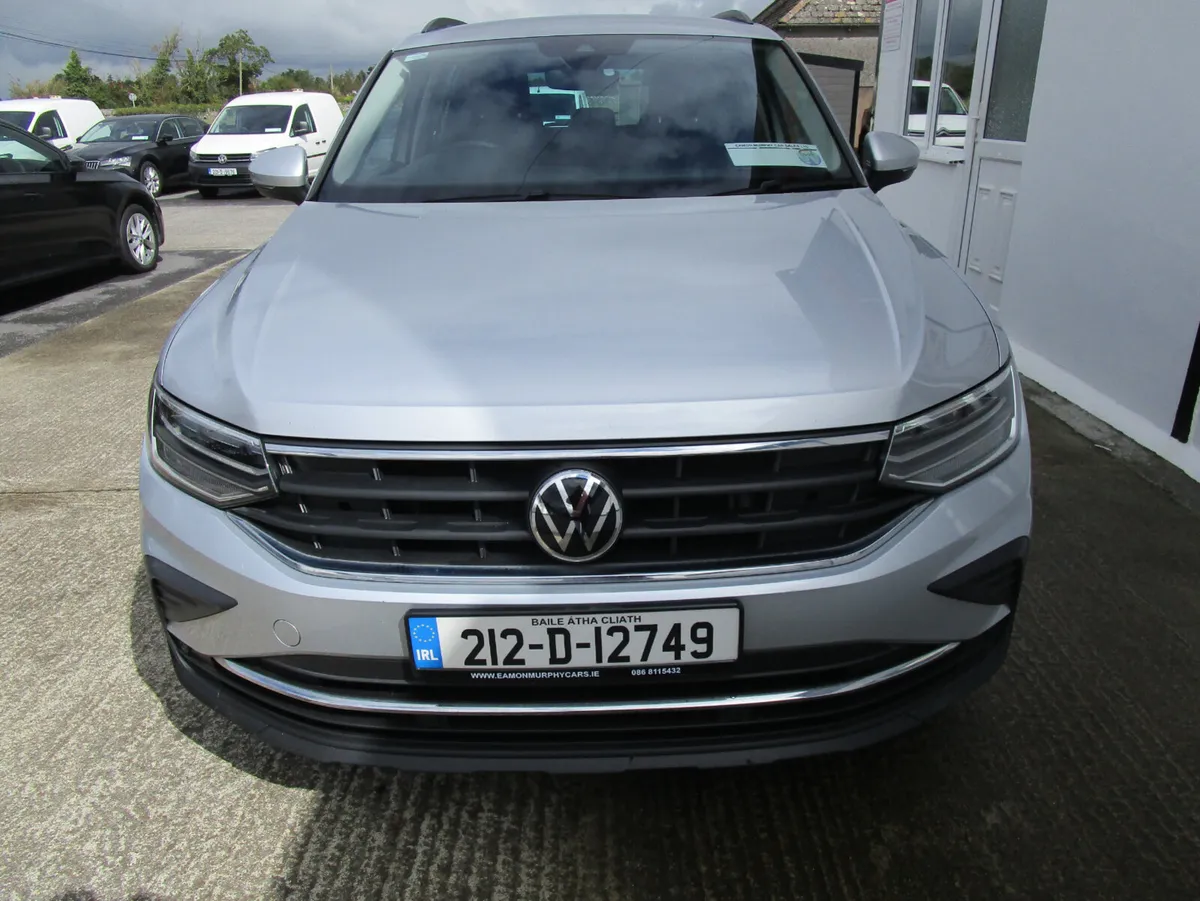 Volkswagen Tiguan 2021 - Image 2