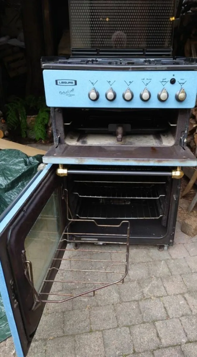 Gas Cooker - Image 1