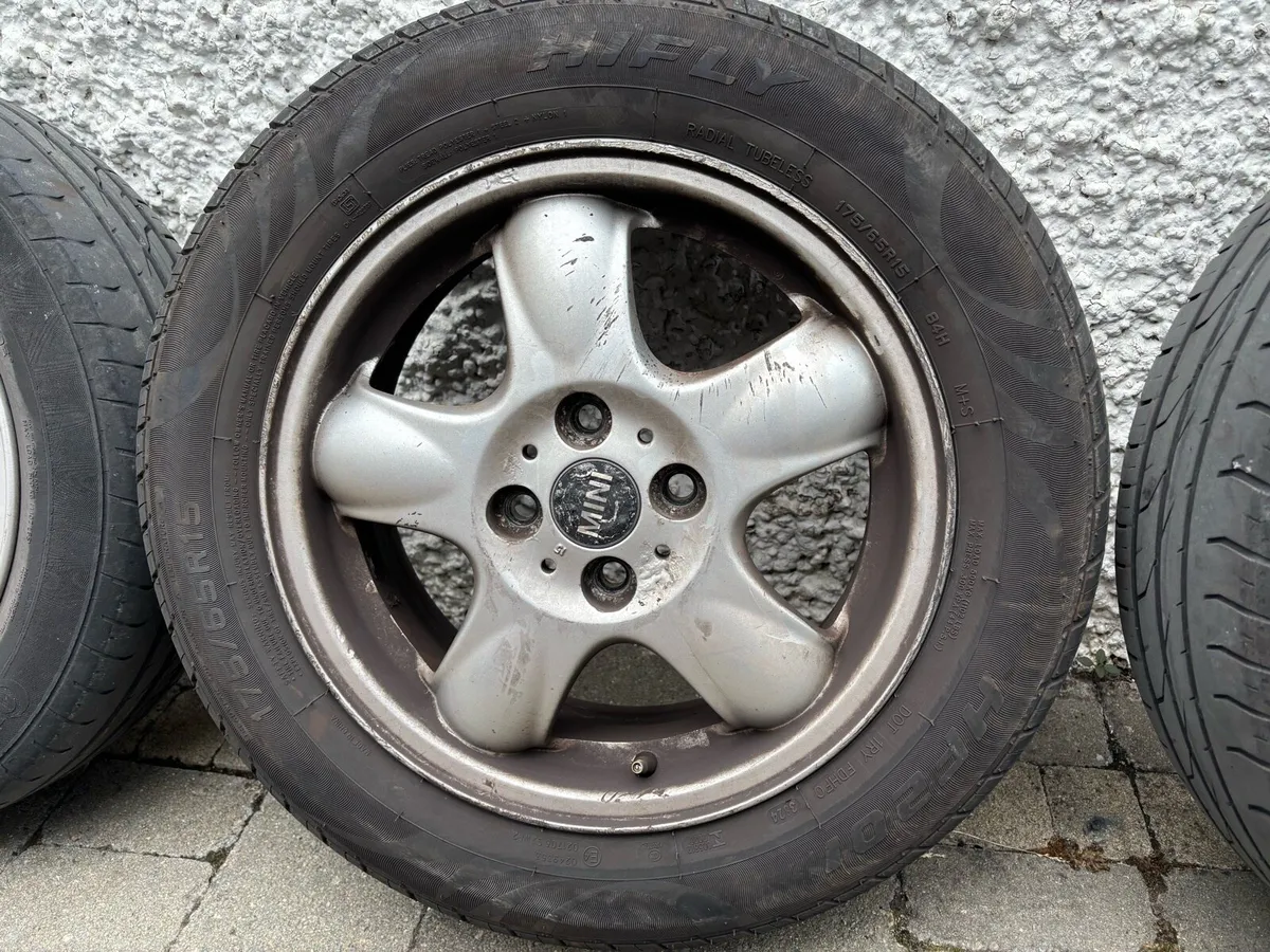 Mini R55 15 inch alloy wheels - Image 4