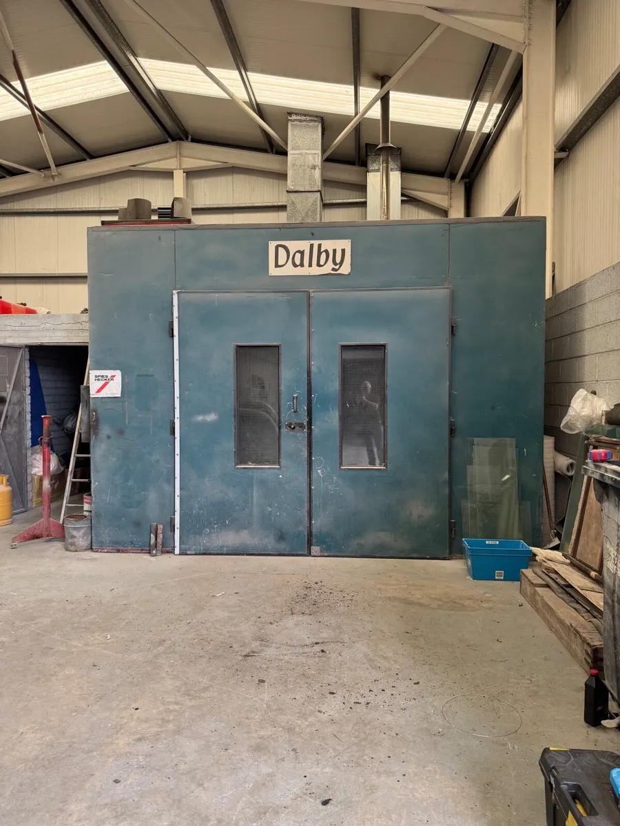 Spray booth - Image 1