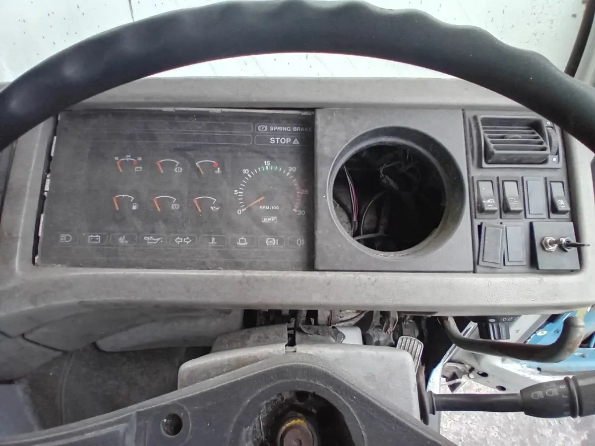 ERF EC14 - 14L Engine - Year 1994 - Image 2
