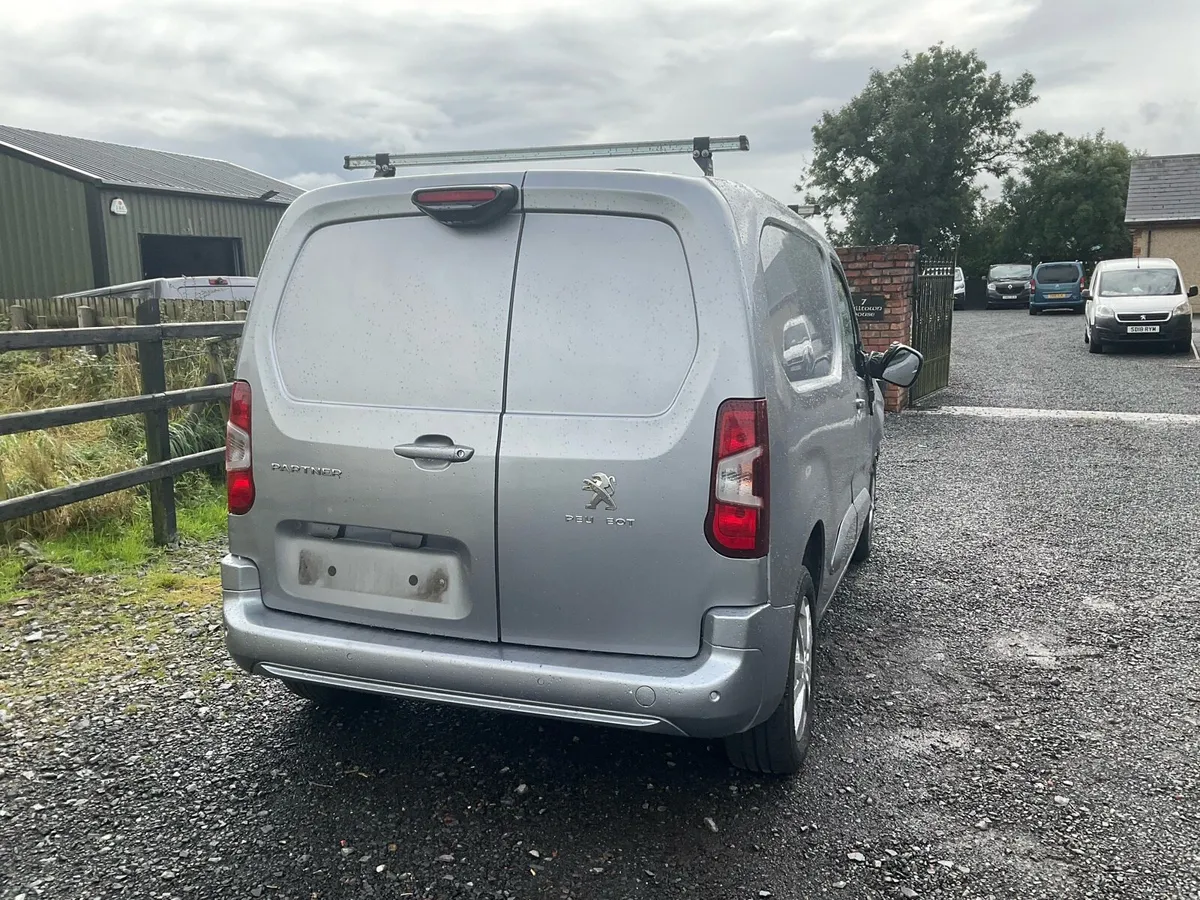 Peugeot partner 2020 1.5 diesel - Image 3