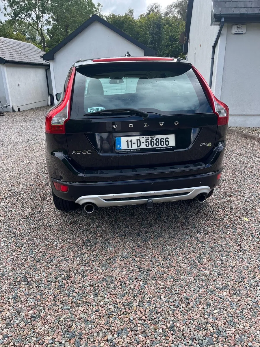 Volvo XC60 2011 - Image 4