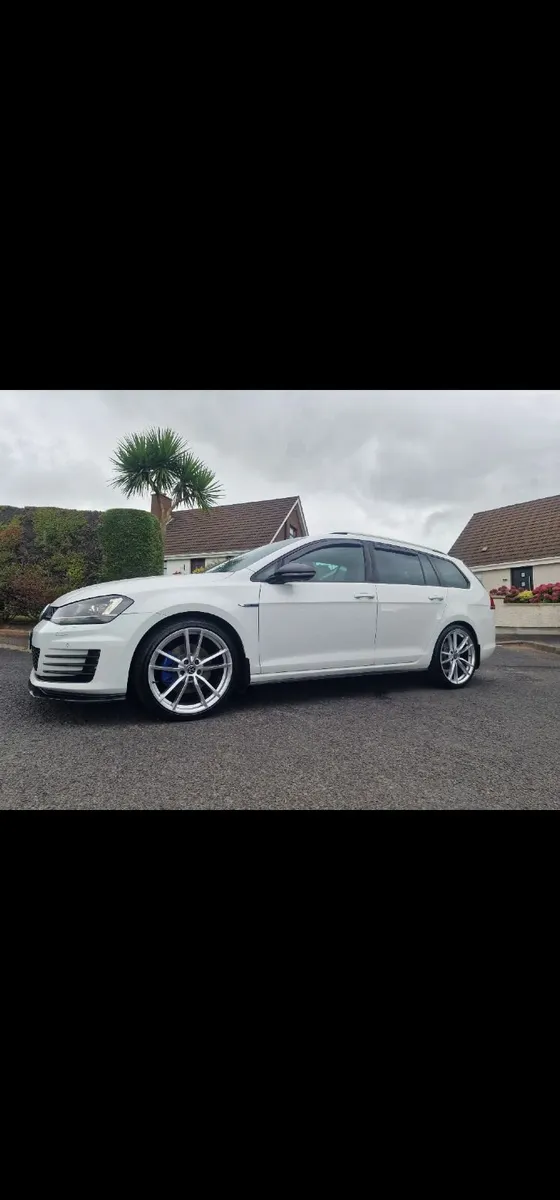VW GOLF GTD ESTATE 2016 - Image 4