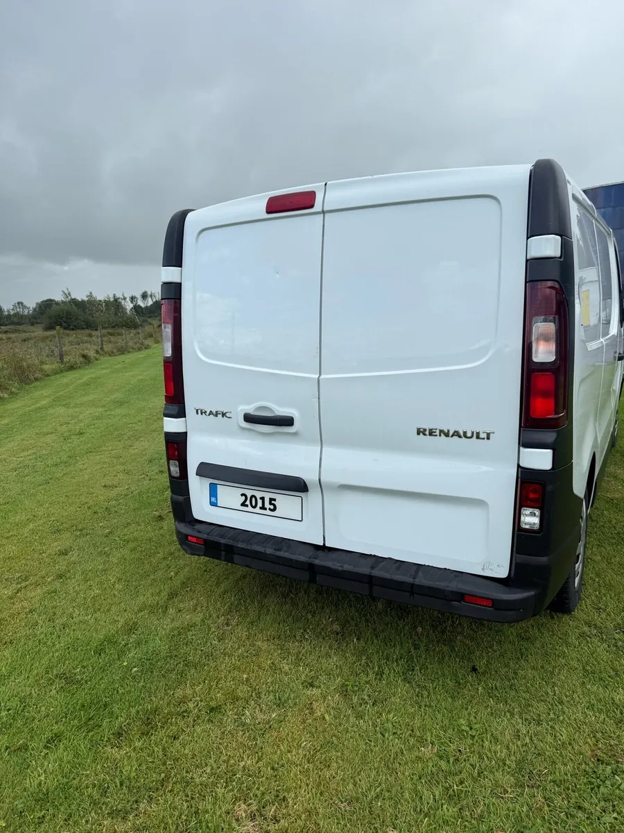 2015 Renault Trafic - Image 4