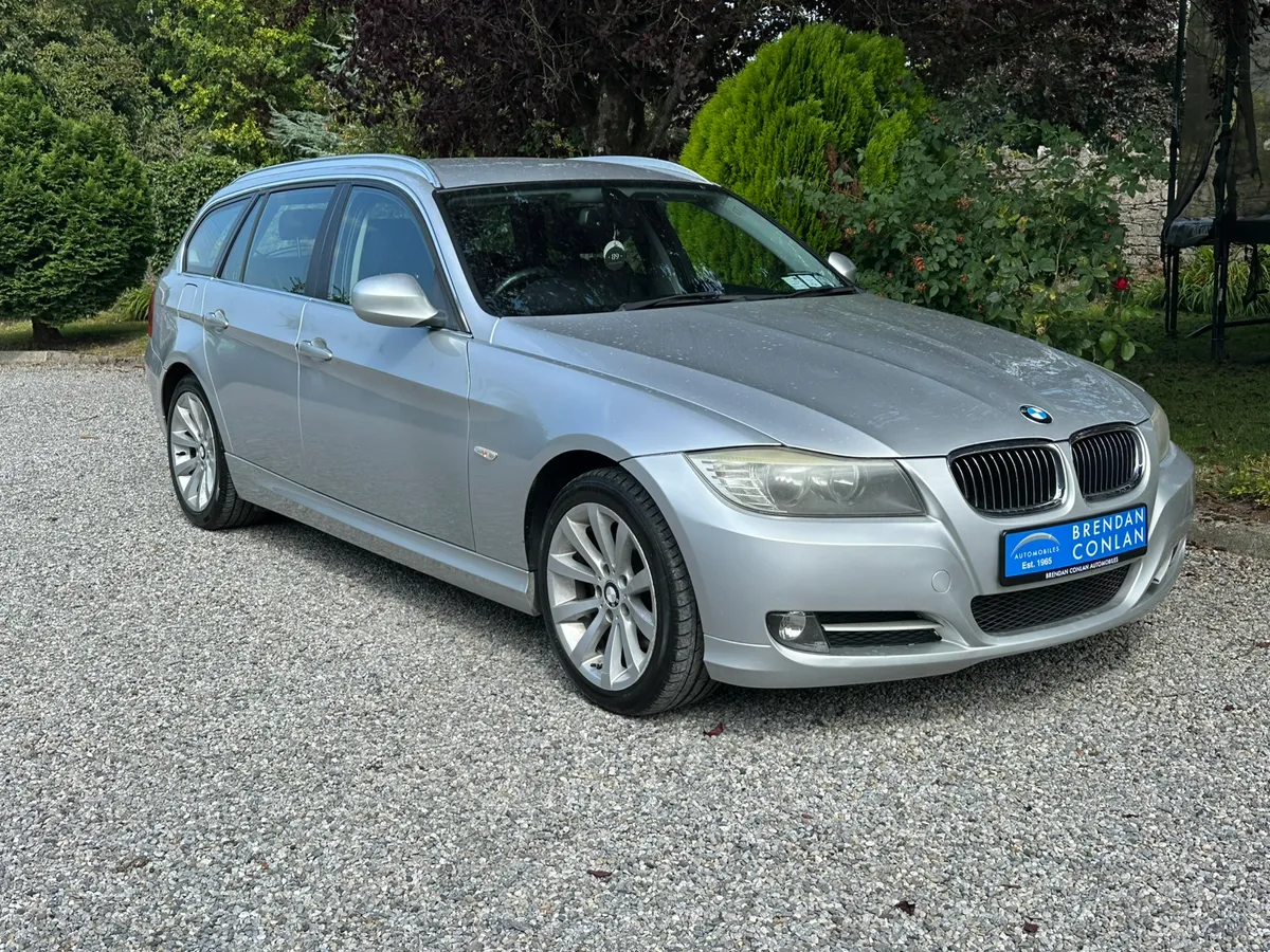 BMW 320D Estate Leather - Image 2