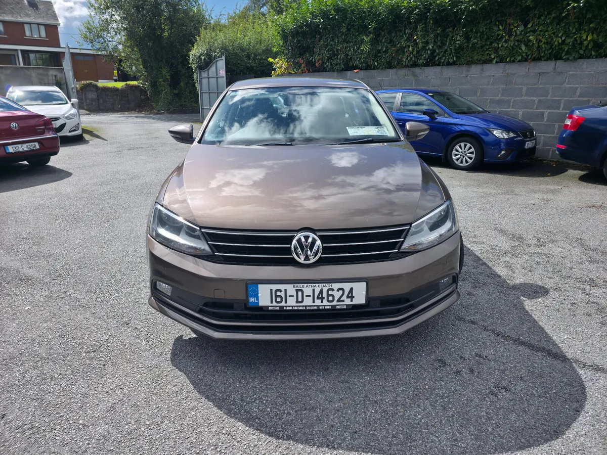 Volkswagen Jetta 2016 - Image 2