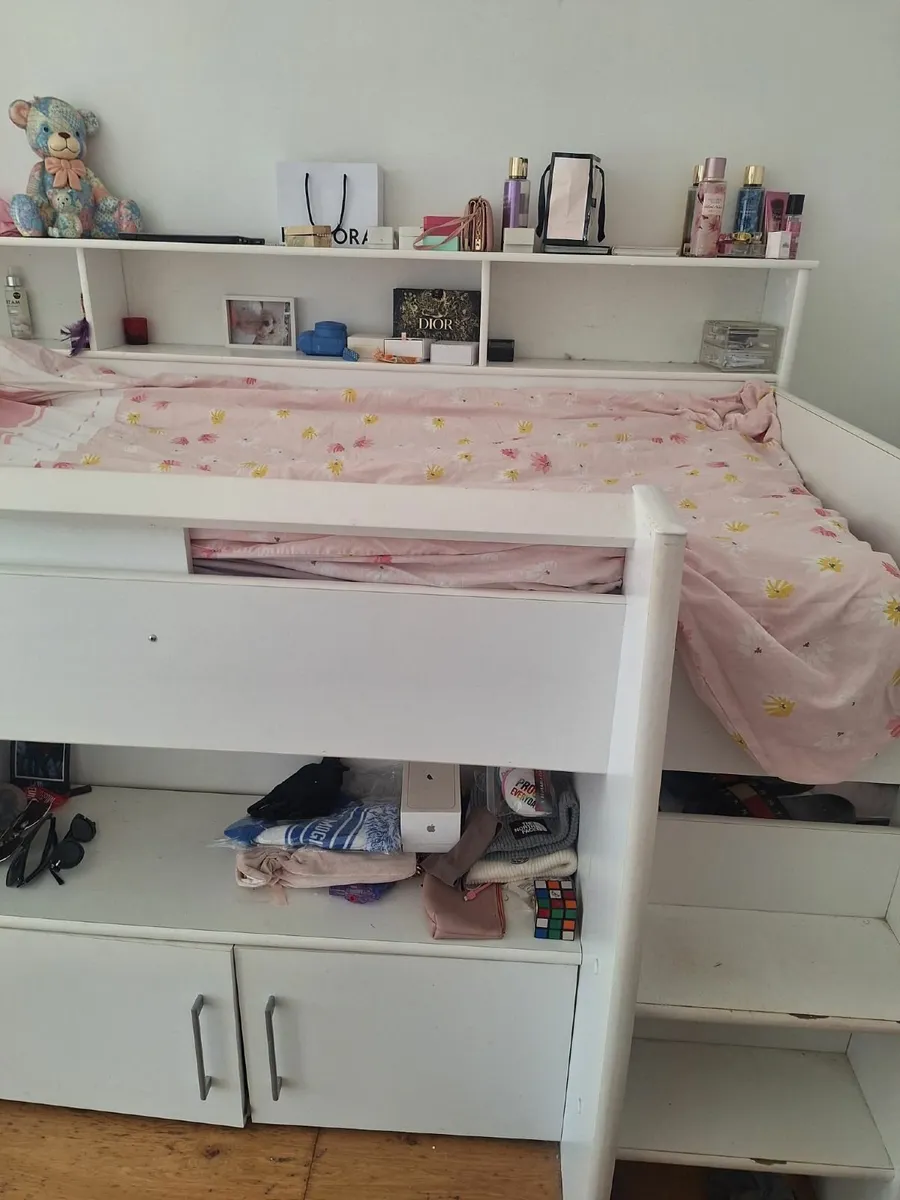 Bed - Image 3