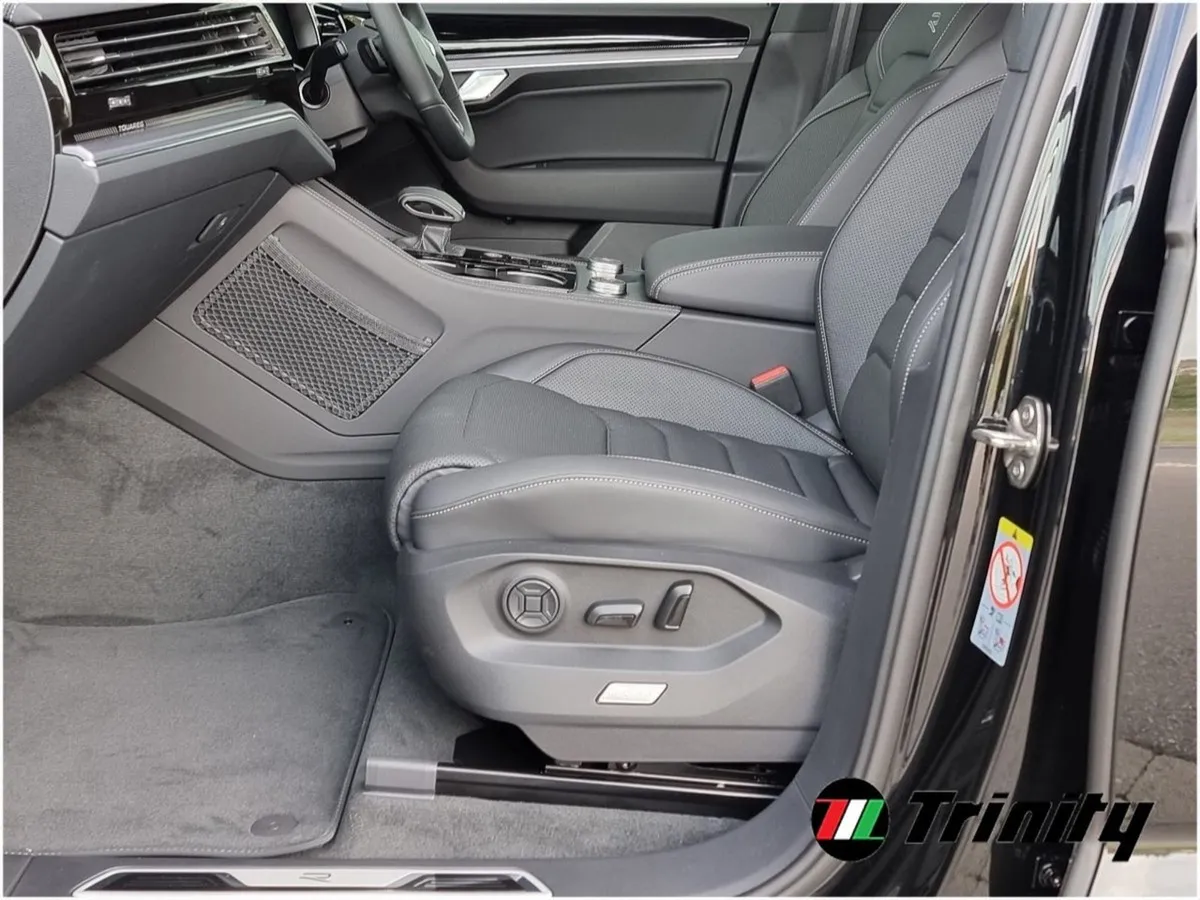 Volkswagen Touareg R-line Commercial Huge Spec Be - Image 4