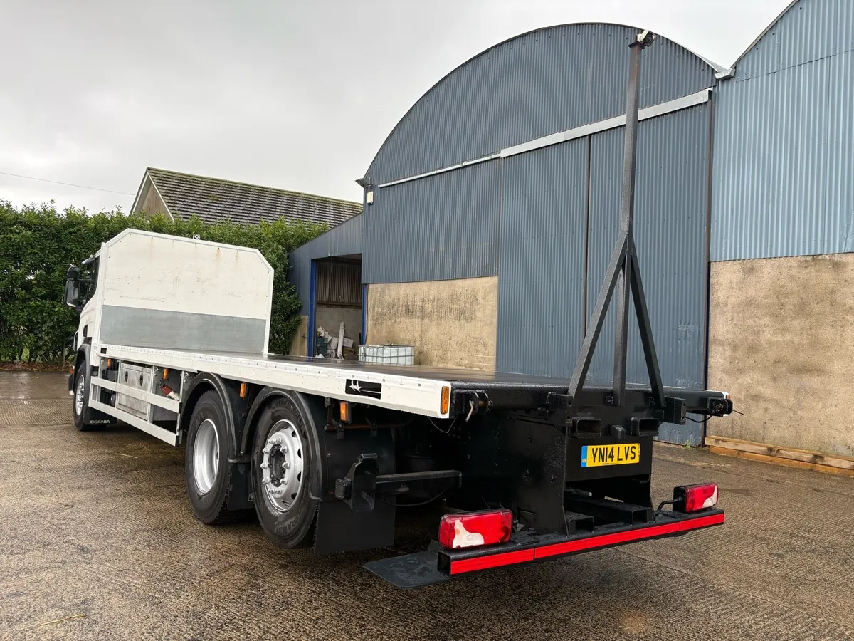 2014 Scania P320 6x2 Flatbed Moffett Lorry - Image 4