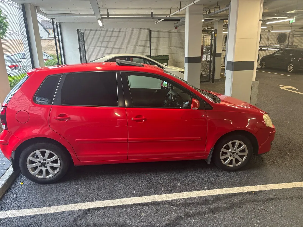 VW Polo 1.4L 2009 - Image 2