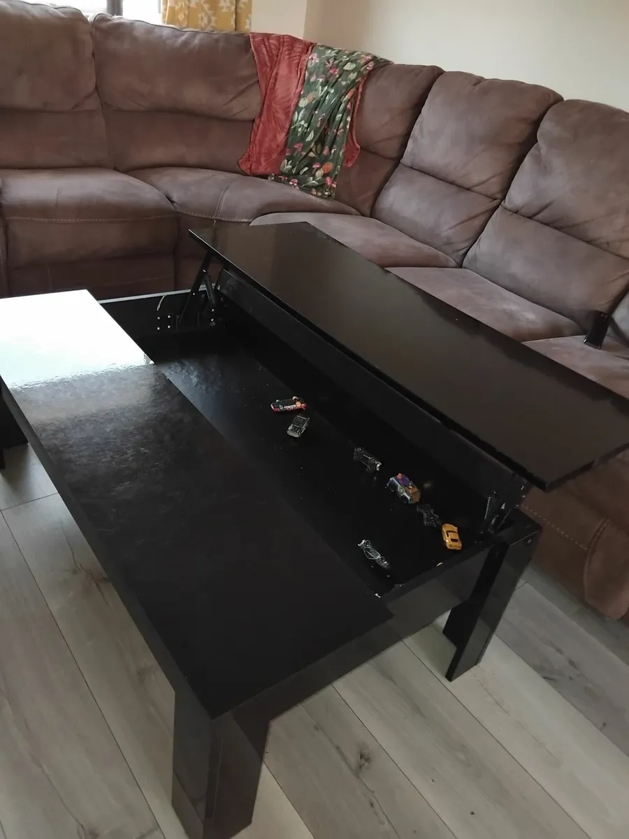 Table - Image 1