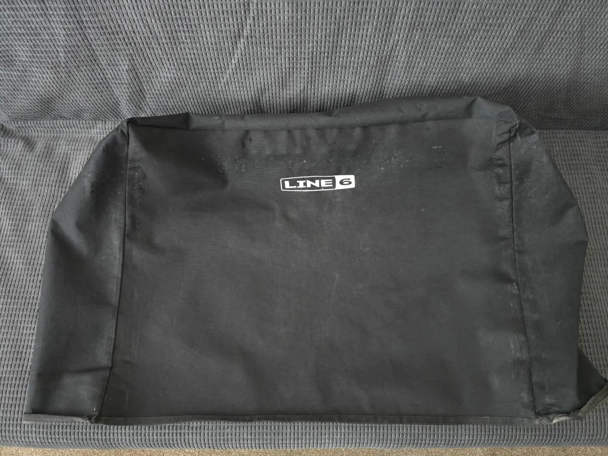 Line 6 Guitar Amp - Image 4