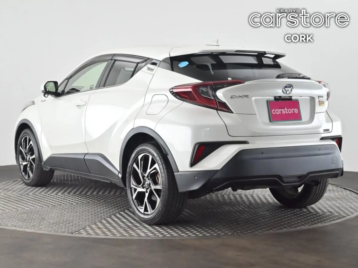 Toyota C-HR 1.8 Hybrid Auto - Image 4