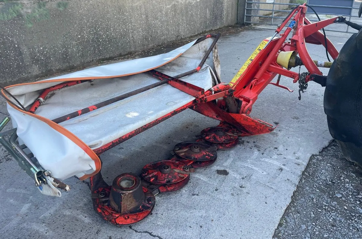 KUHN GMD44 MOWER, 5'6" - Image 1