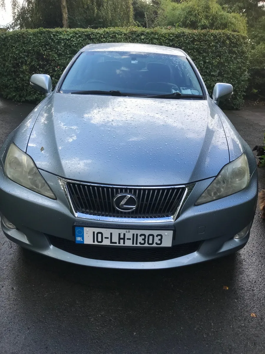 Lexus IS 2010 - Image 1