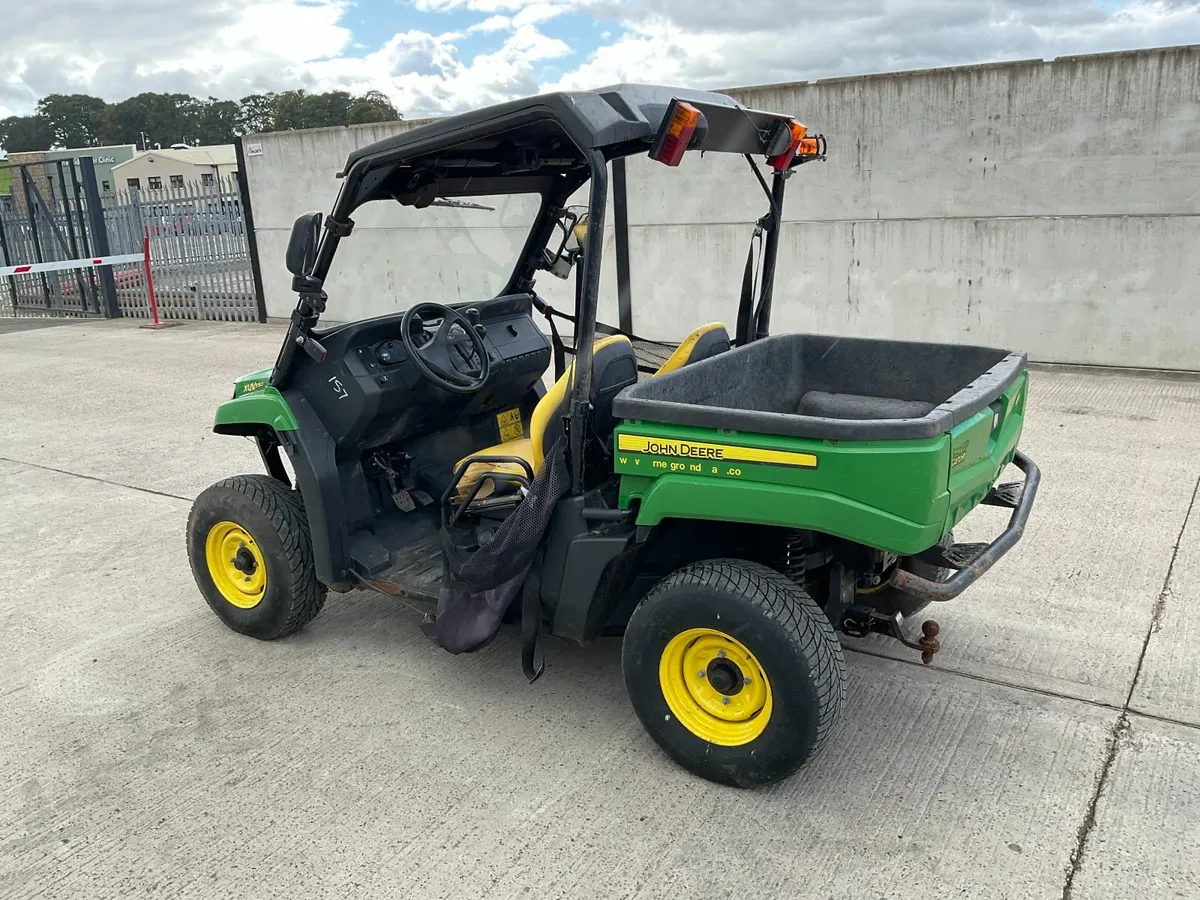 JOHN DEERE XUV550 4WD PETROL UTILITY TRUCK - Image 4