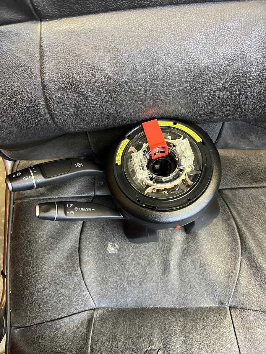Mercedes c class steering control unit - Image 2
