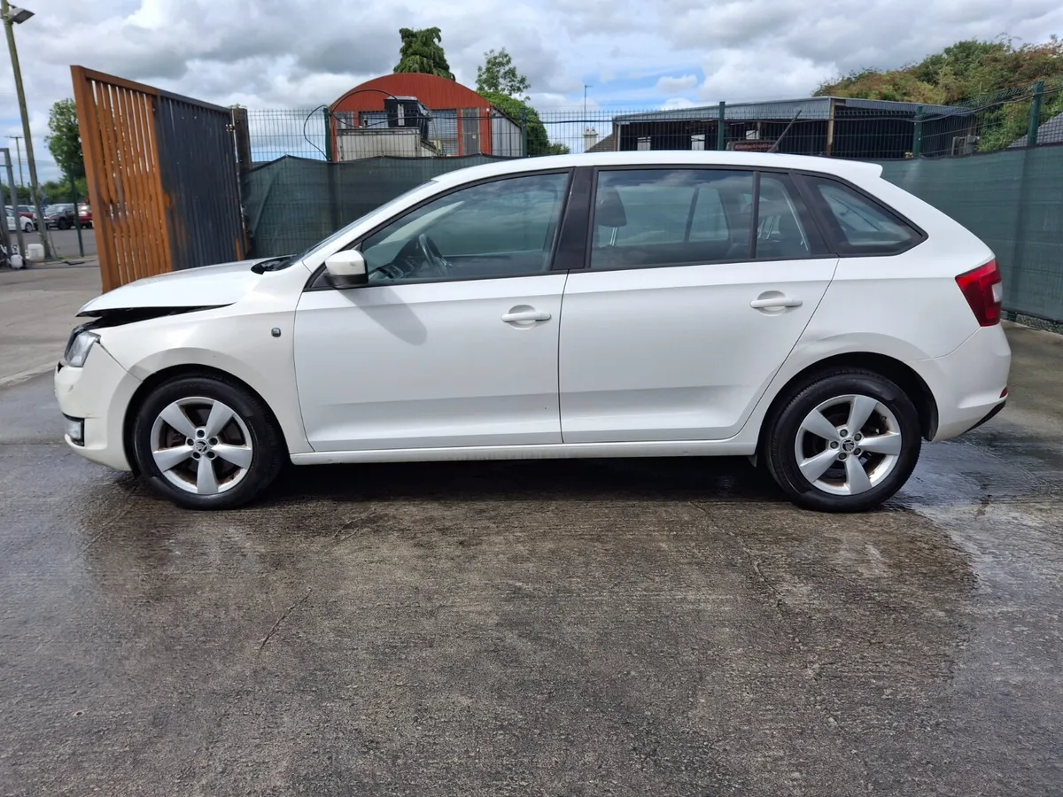 *2014 Skoda Rapid  1.6 Tdi - Image 4