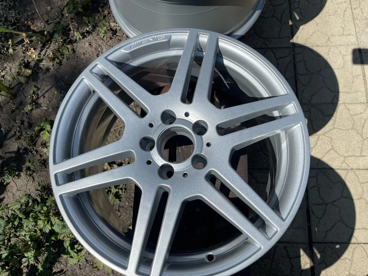 Mercedes w212 alloys - Image 2