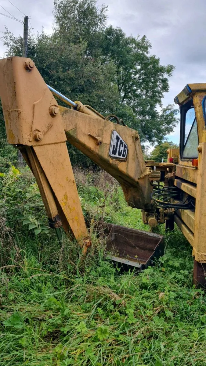 JCB 3C digger/loader - Image 3