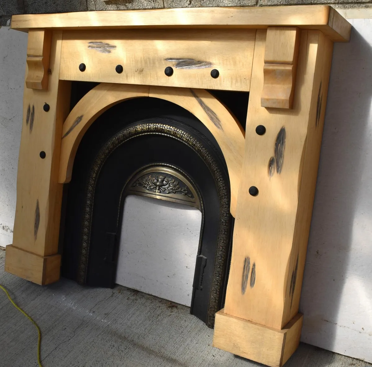 Fire surround - Image 1