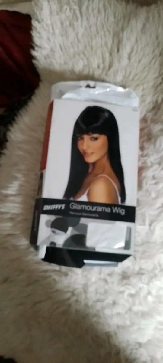 Crossdresser? Wigs ..silicone bra fillers.... - Image 1