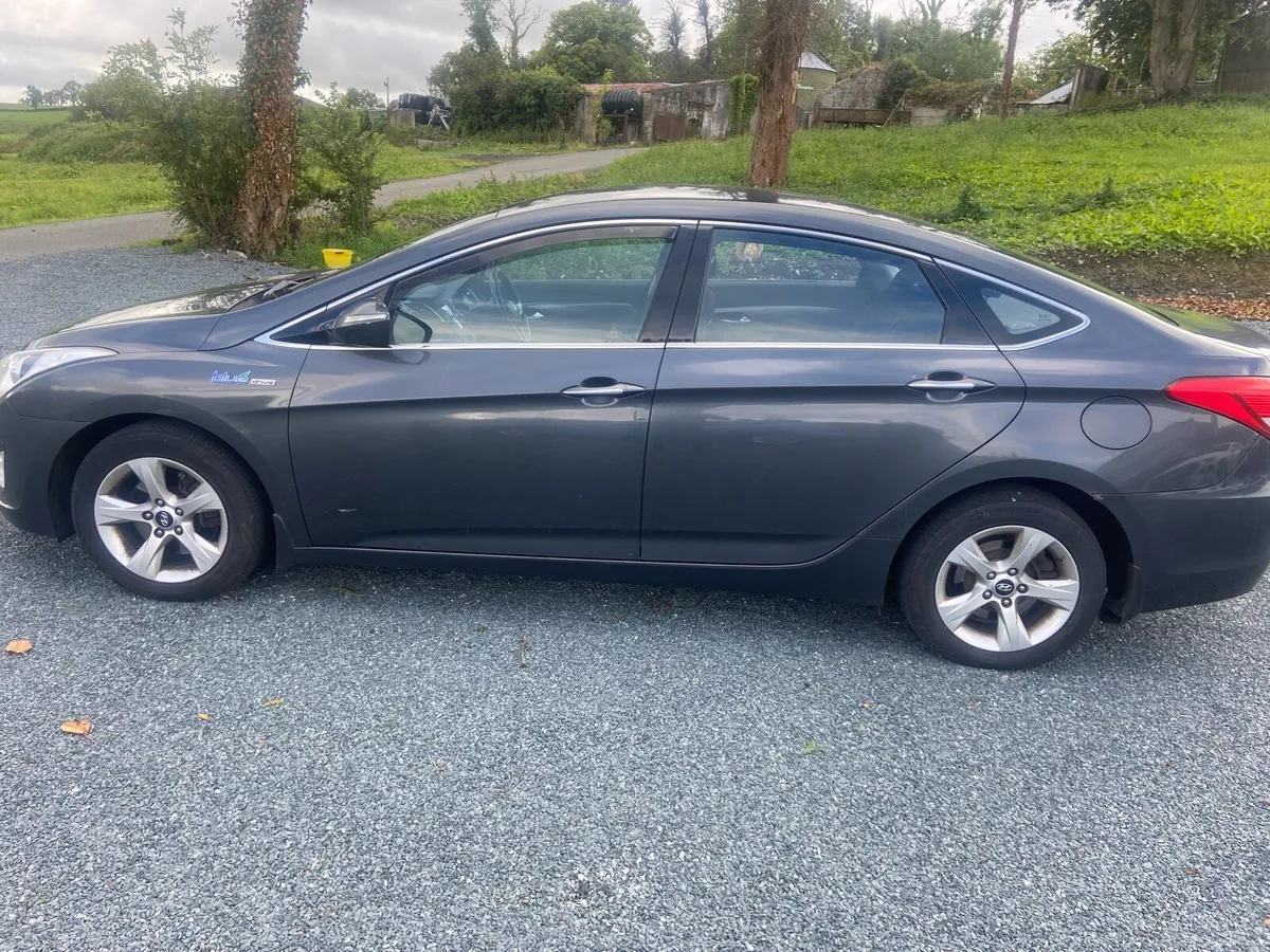 Hyundai I40 1.7dsl Executive - Image 3