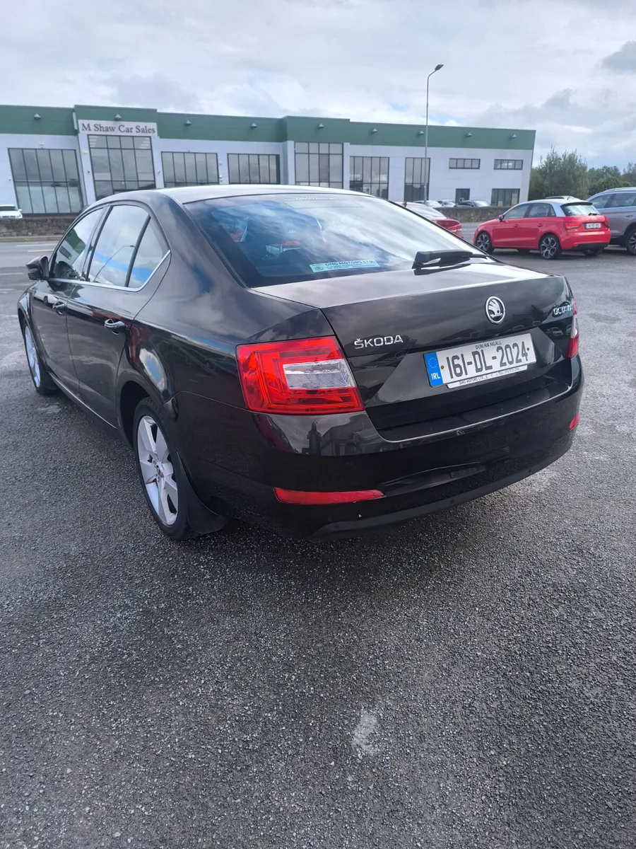 161 Skoda Octavia 1.6 TDI 110 HP STYLE - Image 3