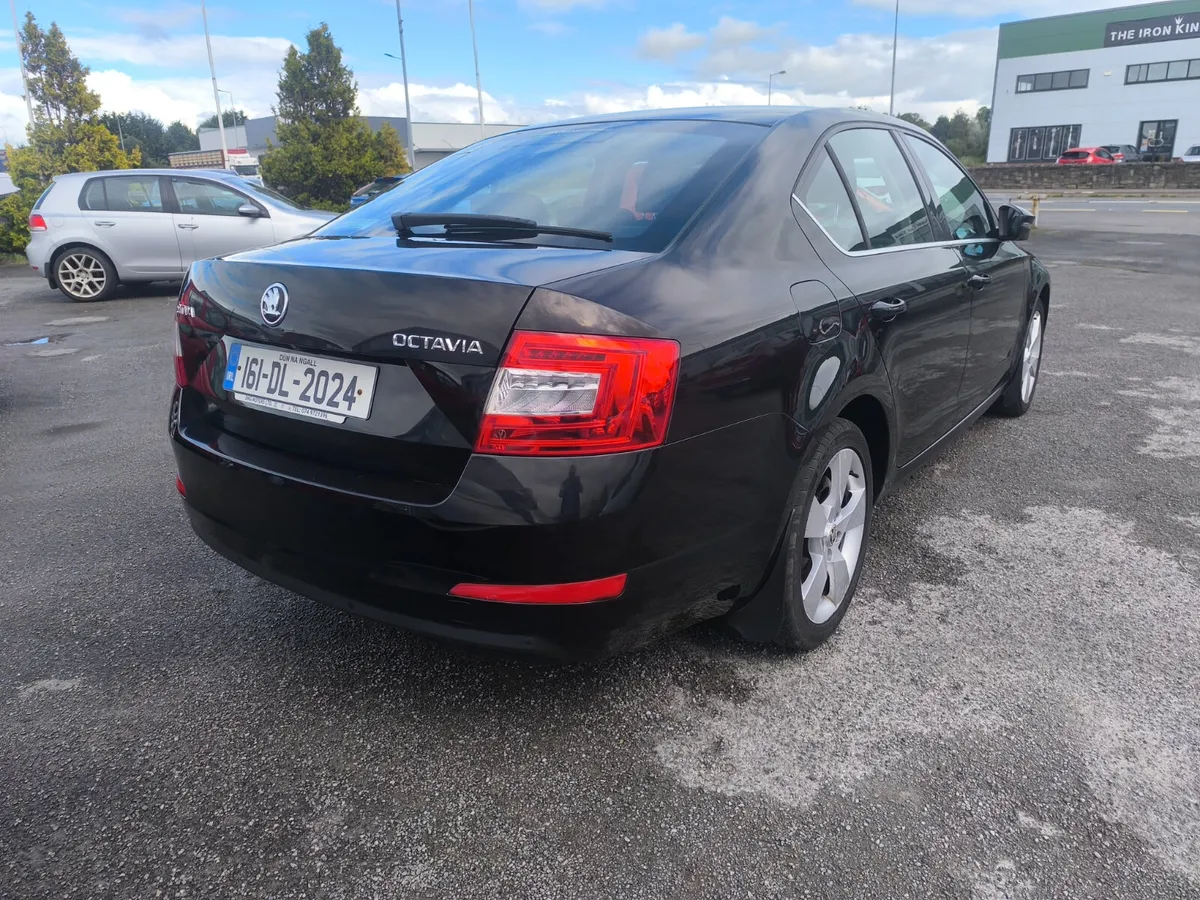 161 Skoda Octavia 1.6 TDI 110 HP STYLE - Image 4