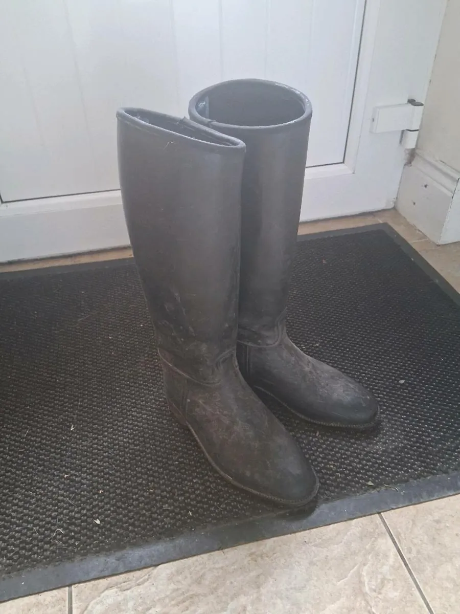 Horseriding boots