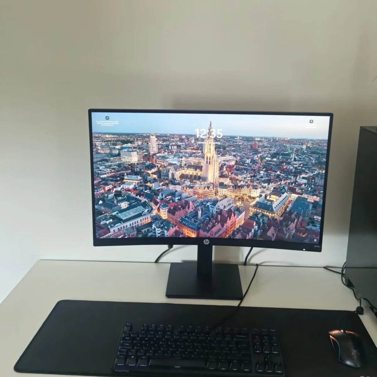 Gaming Monitor 27" QHD Curved 165Hz HP X27qc - Image 1
