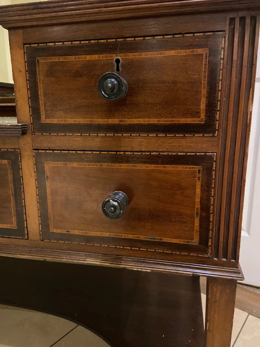 Edwardian Mahogany and Rosewood dresser - Image 4